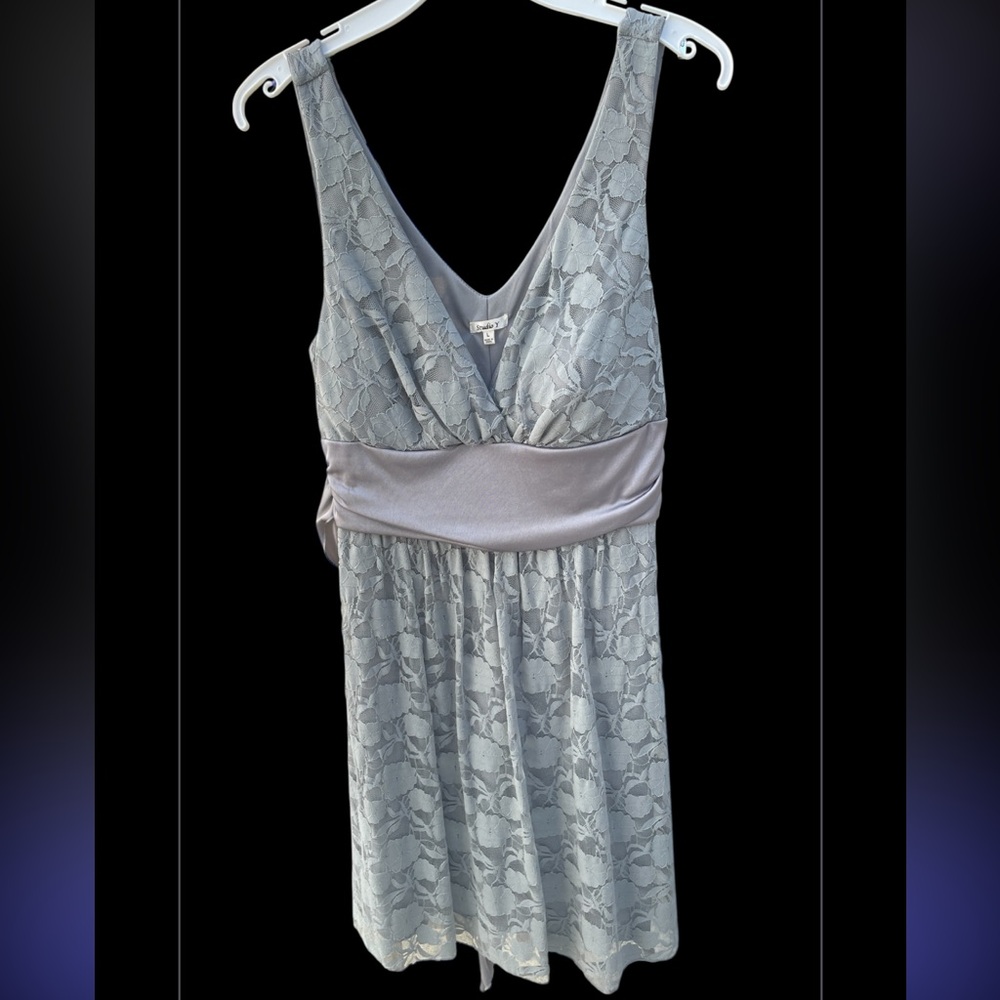EUC Studio Y Lace Dress in Soft Gray